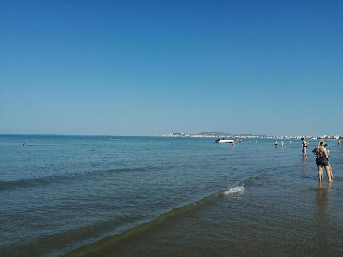 Durres, Plazh 13, Albania Apartament
